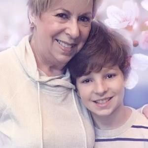 Meet your Posher, Paula